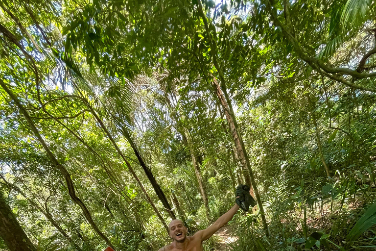 Paraty - Sugarloaf Mountain Trekking in Saco do Mamanguá Paraty – Sugarloaf Mountain Trekking via Saco do Mamanguá
