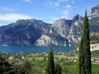 Da Milano: Giornata intera alla scoperta del Lago di Garda