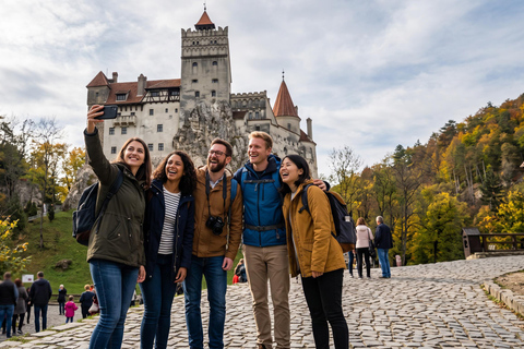 Skip-the-Line Dracula's Castle, Peles Castle-Brasov Day Tour Skip-the-Line MINIVAN Dracula's Castle, Peles Castle-Brasov