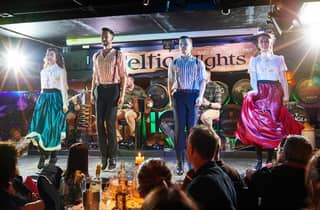 Dublin: Keltische Nächte mit irischem Abendessen, Musik & Show