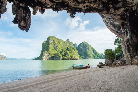 Da Phuket: L&#039;isola di James Bond con una gita in barca Longtail