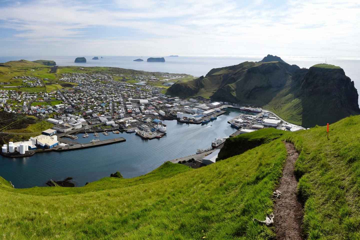Westman Islands - Reykjavik (Bus transfer from Landeyjahöfn)