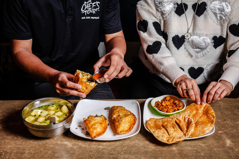 Kathmandu: Everest Eats Food Tour with 15+ Tastings
