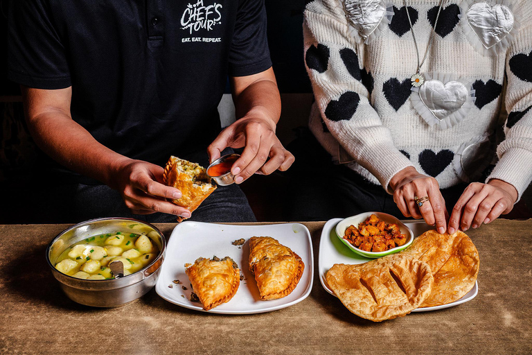 Kathmandu: Everest Eats Food Tour with 15+ Tastings