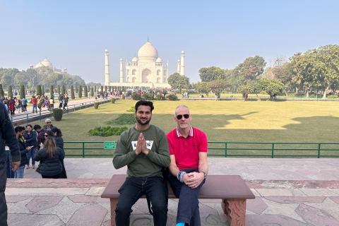Desde Delhi: Excursión al Taj Mahal y Agra en el tren expreso GatimaanTren de 2ª clase con coche, guía, entradas y almuerzo