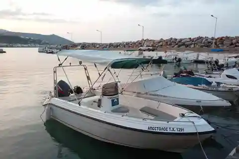 Chania,Kalyves boat rental, boat licene required*
