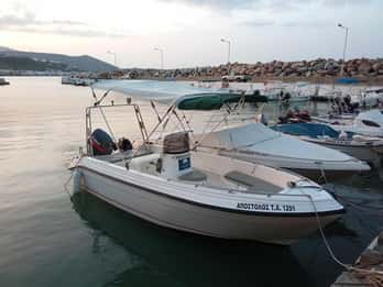 Chania, Kalyves Bootsverleih, Bootsführerschein erforderlich*