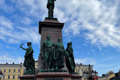 Helsinki: Airport & Capital History Private Tour by Car