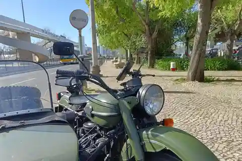Lissabon: Zijspan tour van een halve dag met ophaalservice vanaf je hotel