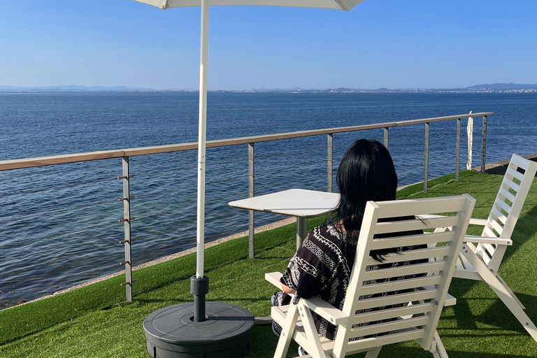 Croisière sur les plus grands bains à remous et déjeuner Bento japonaisLa plus grande croisière dans les bains à remous et le pique-nique Bento à la vue magnifique