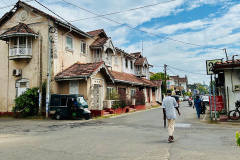 Negombo City Explorer Adventure by Tuk-Tuk (Included Pickup)