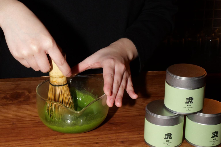 Kyoto: Sushi-Making Class and Table Tea Ceremony