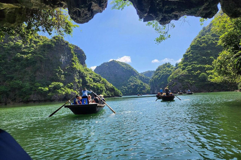 Hanói: Cruceros de 3 días Ninh Binh, Ha Long y Bahía de Lan Ha 5 EstrellasHanói: Cruceros de 3 días Ninh Binh, Ha long y Bahía de Lan Ha 5 Estrellas