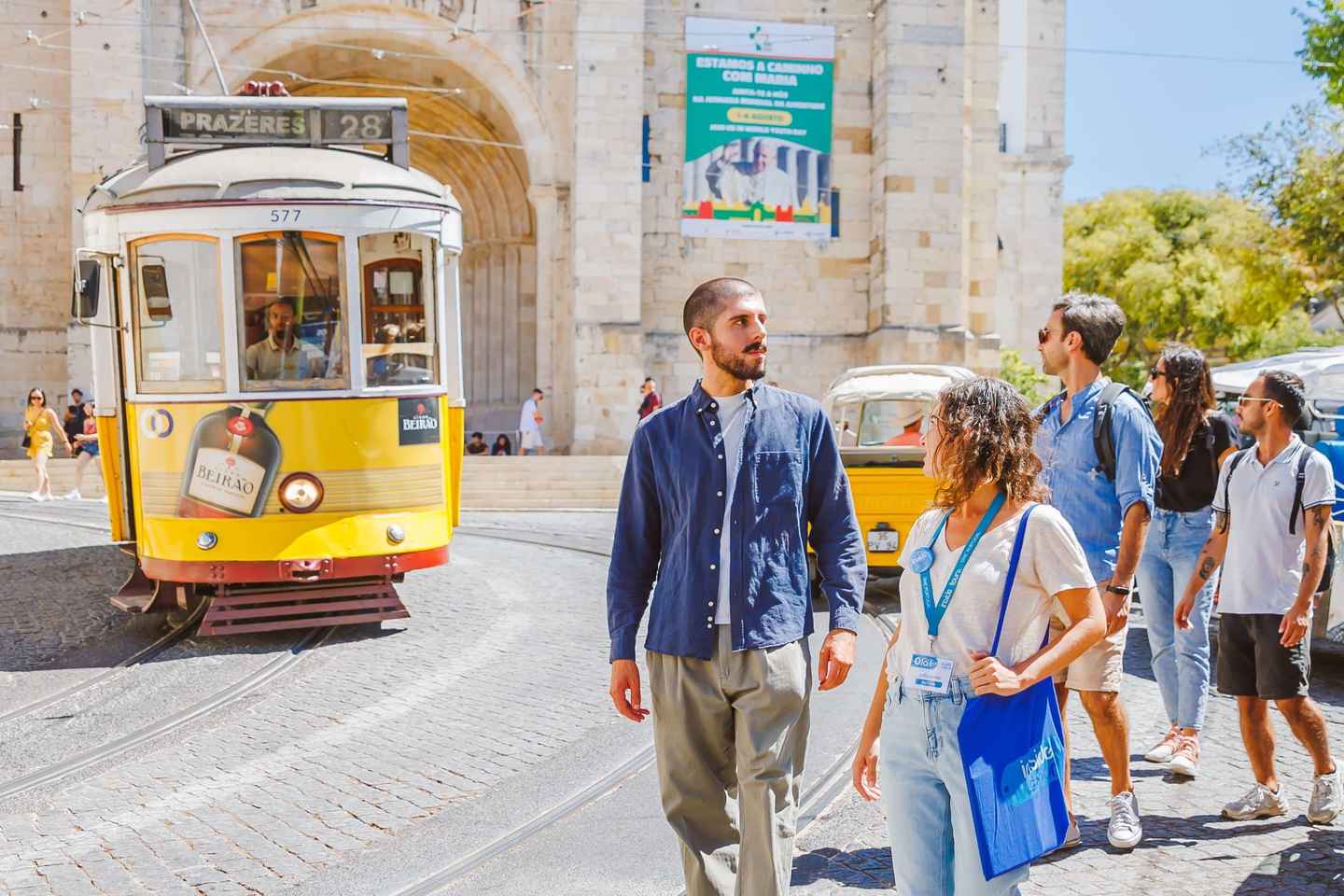 Best of Lisbon Walking Tour: Rossio, Chiado & Alfama - Best Walking Tour of Lisbon: In English