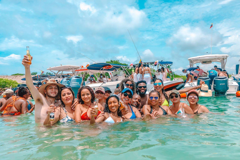 Cartagena : Excursion en bateau sur l&#039;île de Cholon et fête avec DJ + déjeuner