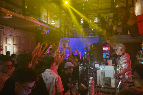 Da Nang: Nightlife Tour & Pub Crawl with Rooftop Bar & Clubs Da Nang: Guided Nightlife Tour with Rooftop, Club, Bar Visit