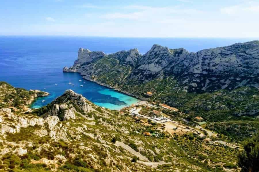 Calanque-Nationalpark: Yoga & Wandern. Foto: GetYourGuide Calanque-Nationalpark: Yoga & Wandern. Foto: GetYourGuide