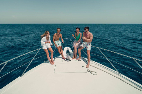 3-Hour Red Sea Boat Cruise with Refreshments & Snacks