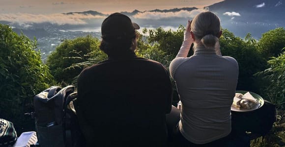 Bali: Mount Batur Sunrise Hike, Breakfast, Hot Spring Option