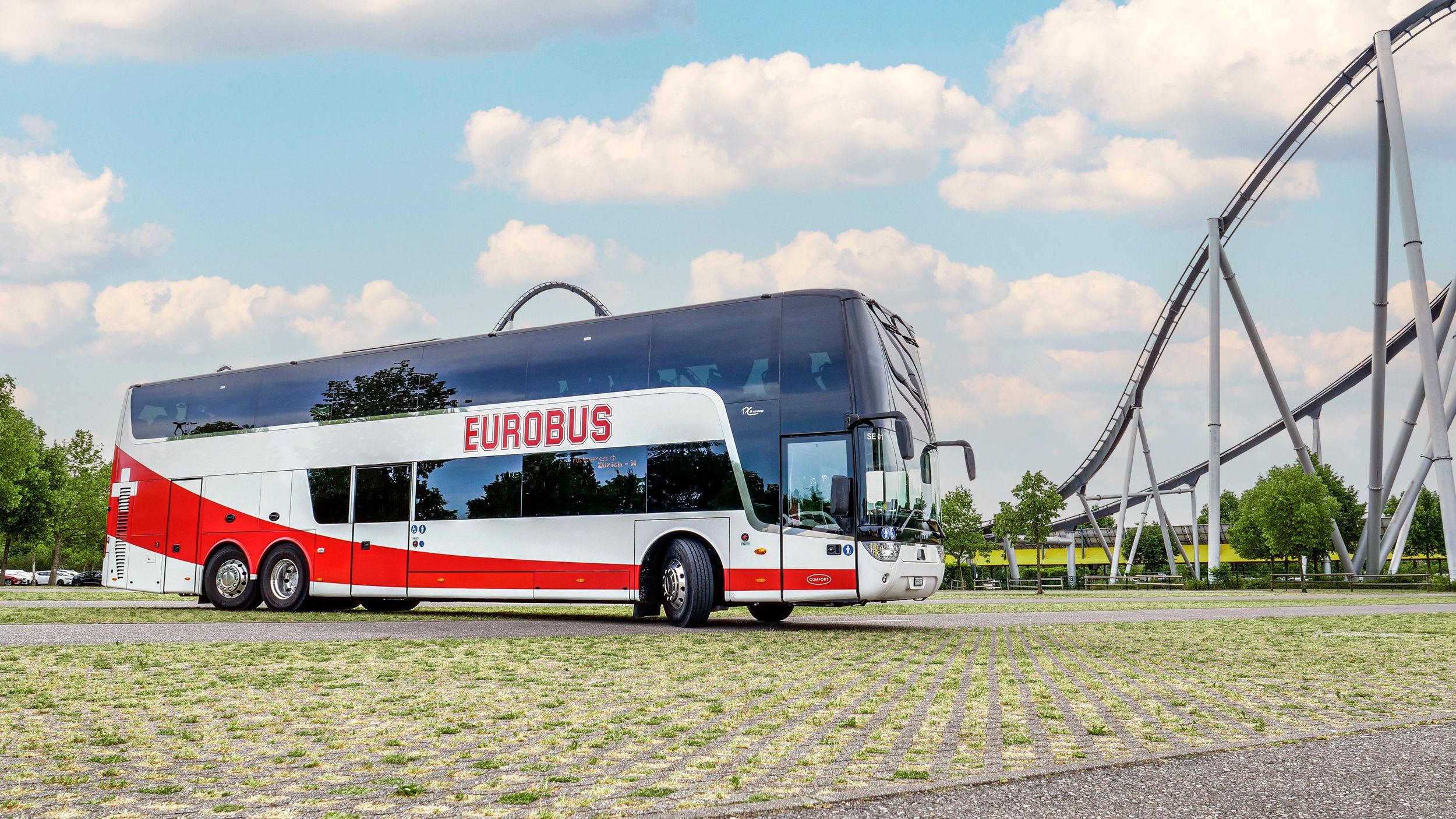 Neuchâtel: Transfer und Eintritt zum Europa-Park mit EUROBUS