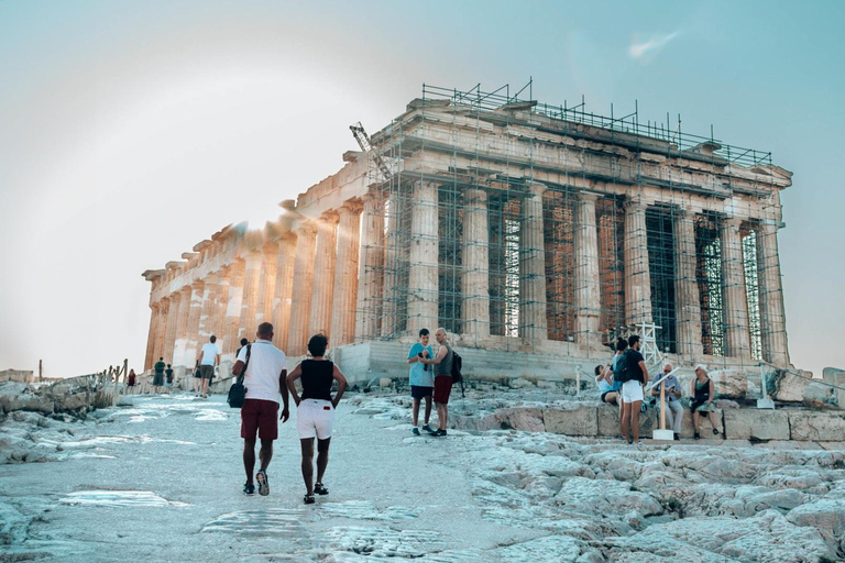 Atene: Tour per piccoli gruppi dell&#039;Acropoli e della mitologiaTour in francese senza biglietto d&#039;ingresso