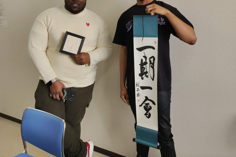 Tokyo: Private Japanese Calligraphy Class with Souvenir