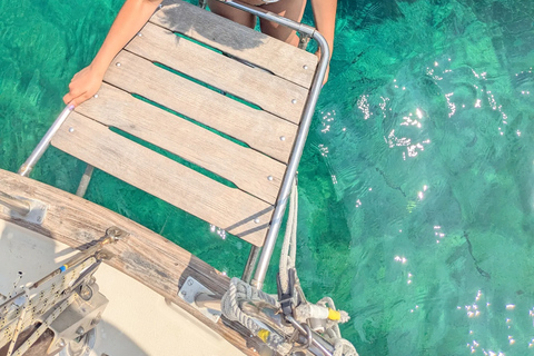 Alghero: Slow Morning Sailing & Swimming Stops (Adults Only) Boat for exclusive use (Adults Only)