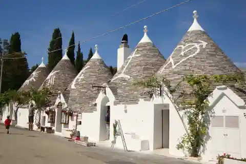 Da Gallipoli o dalla provincia di Lecce: Ostuni e Alberobello