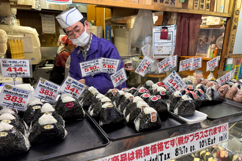Tokyo Street Food: All-Inclusive Tsukiji Market experience