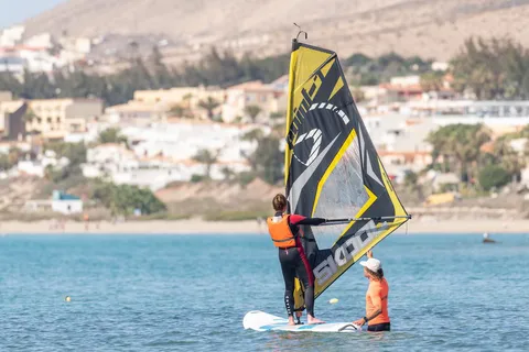 Fuerteventura: Windsurfing Taster in Costa Calma Bay!