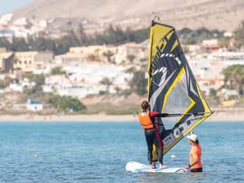 Fuerteventura: Windsurfen in Costa Calma Bay!