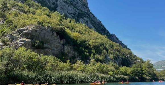 Omiš: 5-stündige Kajaktour auf dem Fluss Cetina im Naturschutzpark Omiš: 5-stündige Kajaktour auf dem Fluss Cetina im Naturschutzpark