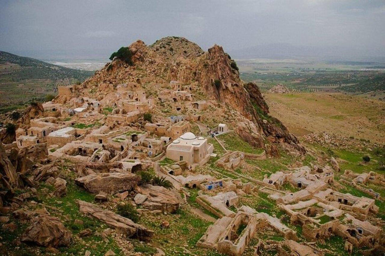 Tunis:Poza czasem berberyjskie wioski Tekrouna i Zriba Alia