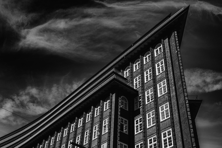 Hamburg: Old Elbe Tunnel & Harbor History Walking Tour