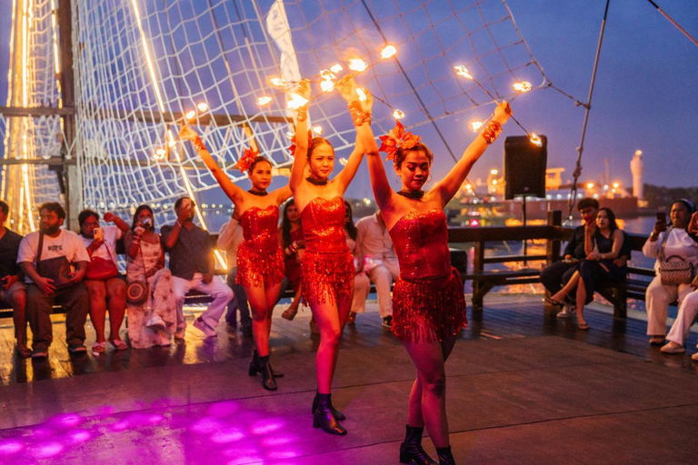 Bali: Sailor Dinner Cruise with Fire Show & Buffet