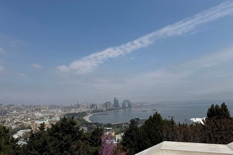 Modern Baku: Architecture & Urban Transformation Tour