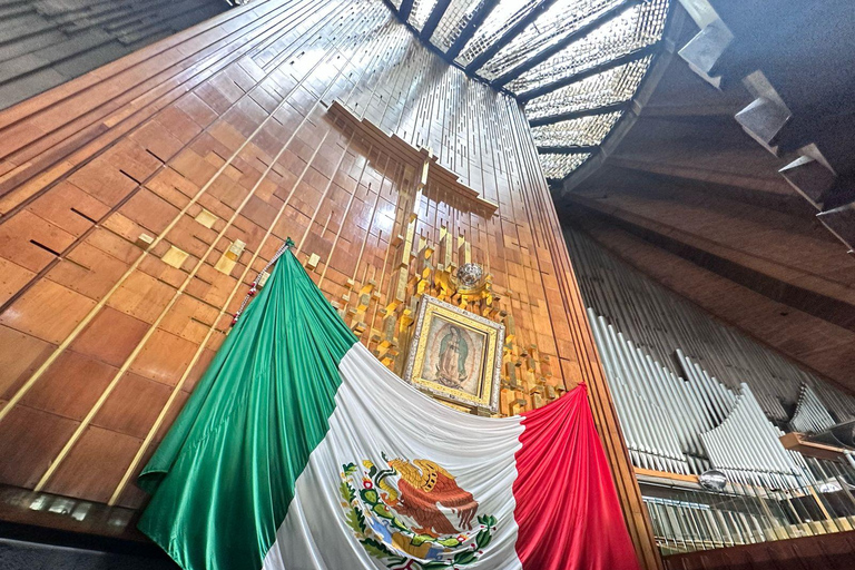 Le chemin sacré de la Vierge de Guadalupe : visite privée de la basilique.La Route Sacrée de la Vierge de Guadalupe : visite privée de la Basilique.