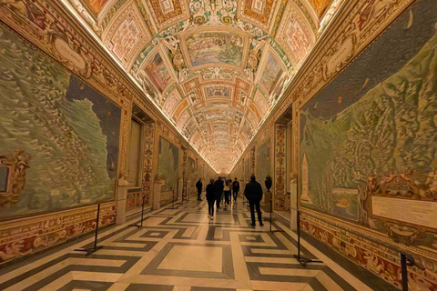 Vatican Museums & Sistine Chapel Entry Ticket Vatican City: Museums & Sistine Chapel VIP Entrance