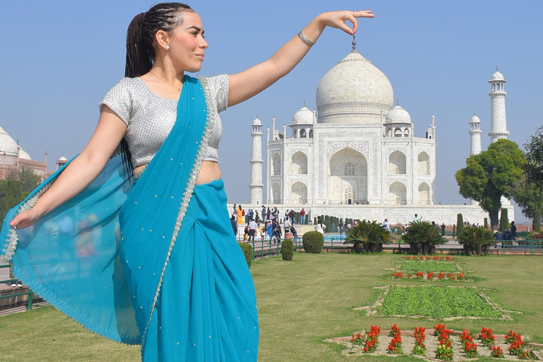 De Agra - Pule a fila: Excursão de carro ao Taj Mahal e ao Forte de AgraEntrada do monumento + guia ao vivo + carro com ar-condicionado