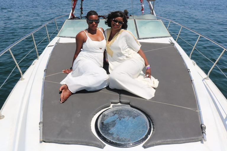 Agadir: Private Boat Cruise with Snacks and Drinks