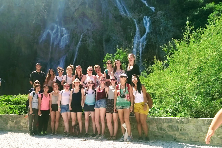 Private Tagestour zu den Plitvicer Seen ab ZagrebPrivater Tagesausflug zu den Plitvicer Seen ab Zagreb