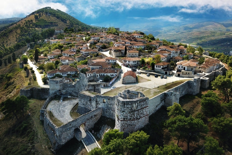 Depuis Tirana : Visite d'une jounée de Berat Patrimoine de l'UNESCO.