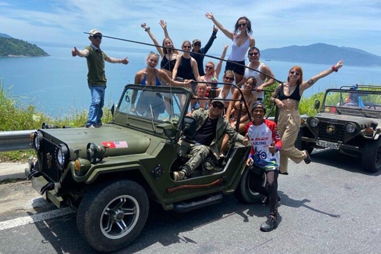 Vanuit Hoi An: Hai Van Pas, Lang Co Baai en Hue City Jeep ...