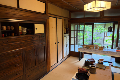 Kyoto: Casual Tea Ceremony in 100 year old Kyoto house Nederlands: Casual Tea Ceremony in 100 year old Kyoto house