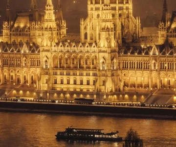 Croisière touristique nocturne à Budapest