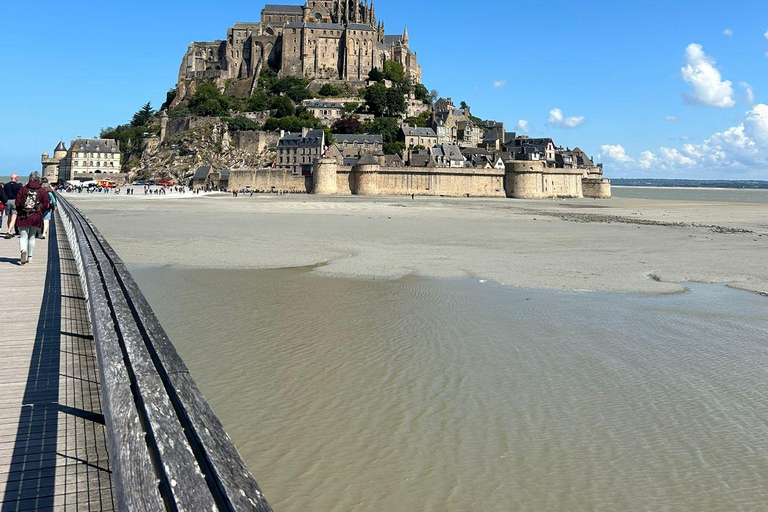 From Rennes : Guided tour of Mont Saint-Michel & Saint-Malo