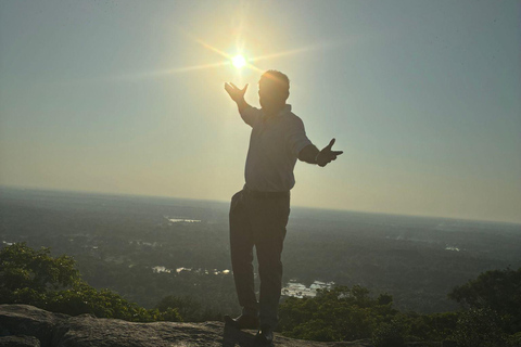 Kandy: Yapahuwa Rock Fortress Private Day Trip