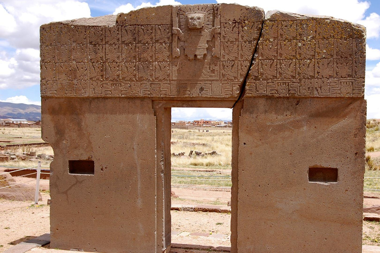 Tiwanaku: tour di mezza giornata, l&#039;enigmatico imperoTour di mezza giornata del campo archeologico di Tiwanaku