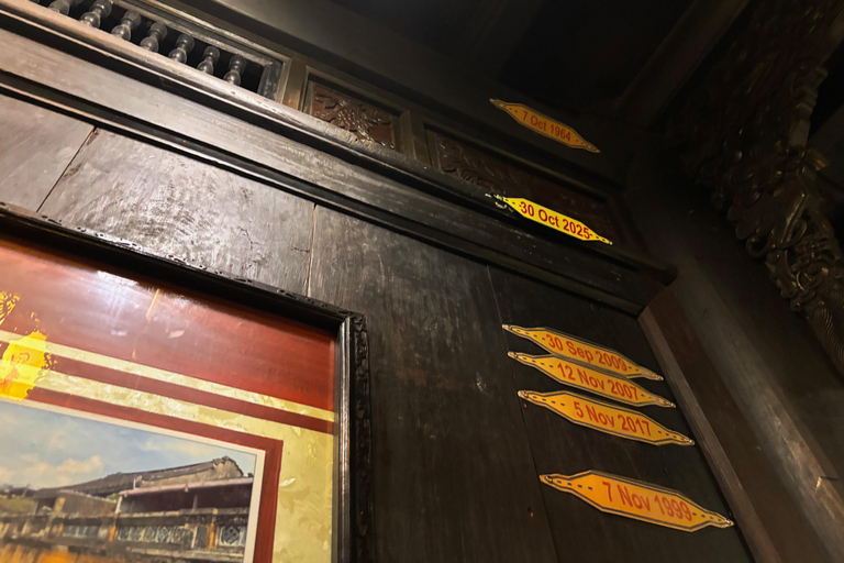 Hoi An Old Town Walking: Trader's Old House & Photo Spot