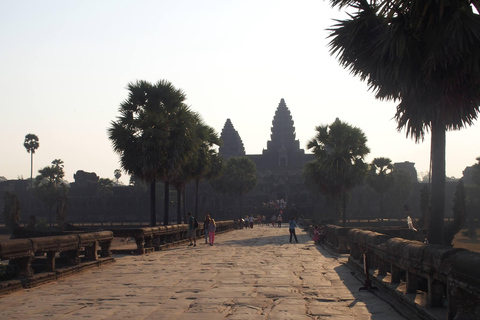 Angkor Wat Highlights e tour guidato all&#039;alba da Siem Reap